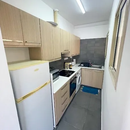 High Speed Апартаменти *