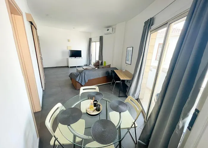 High Speed Ларнака